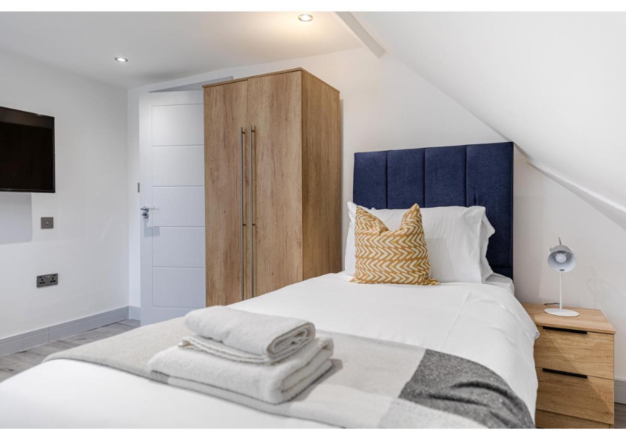 Cozy And Stylish 2 Bedroom Flat In Greater Londres Exterior foto